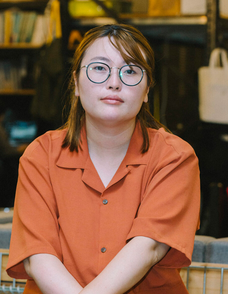 牧原依里